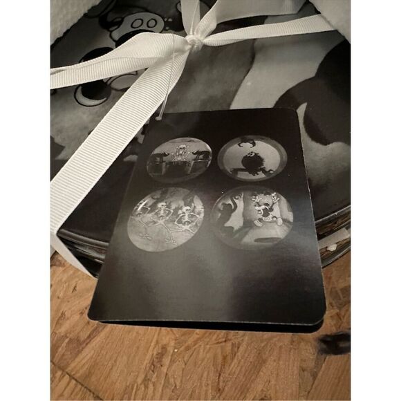 Disney The Skeleton Dance and The Haunted House Scary Ceramic Plate Set Of 4-NIB - Picture 3 of 11